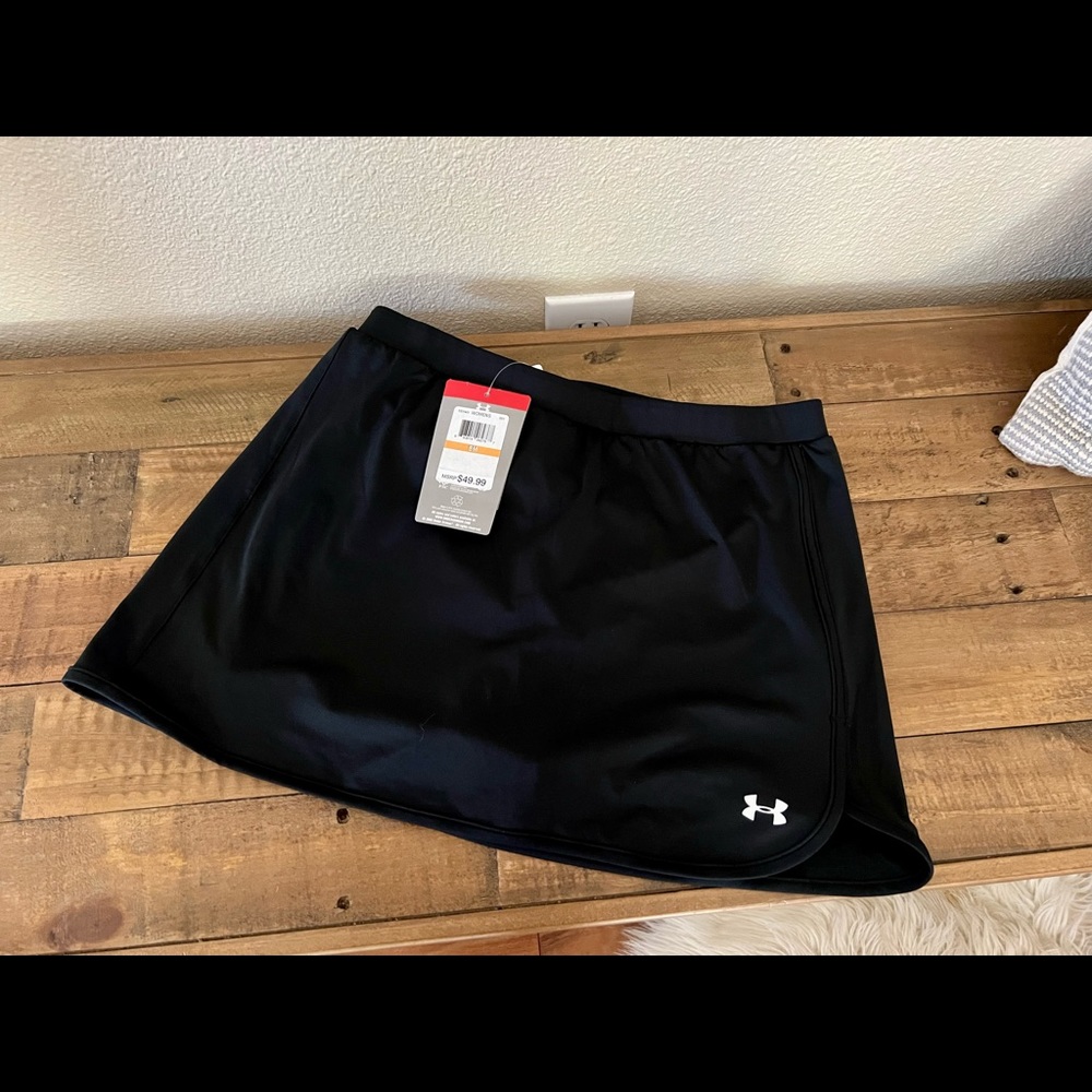 BNWT Black Under Armour Athletic Skort Size Small